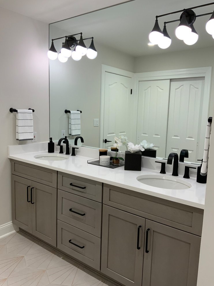 Guest Bathroom on Wilde Hallow