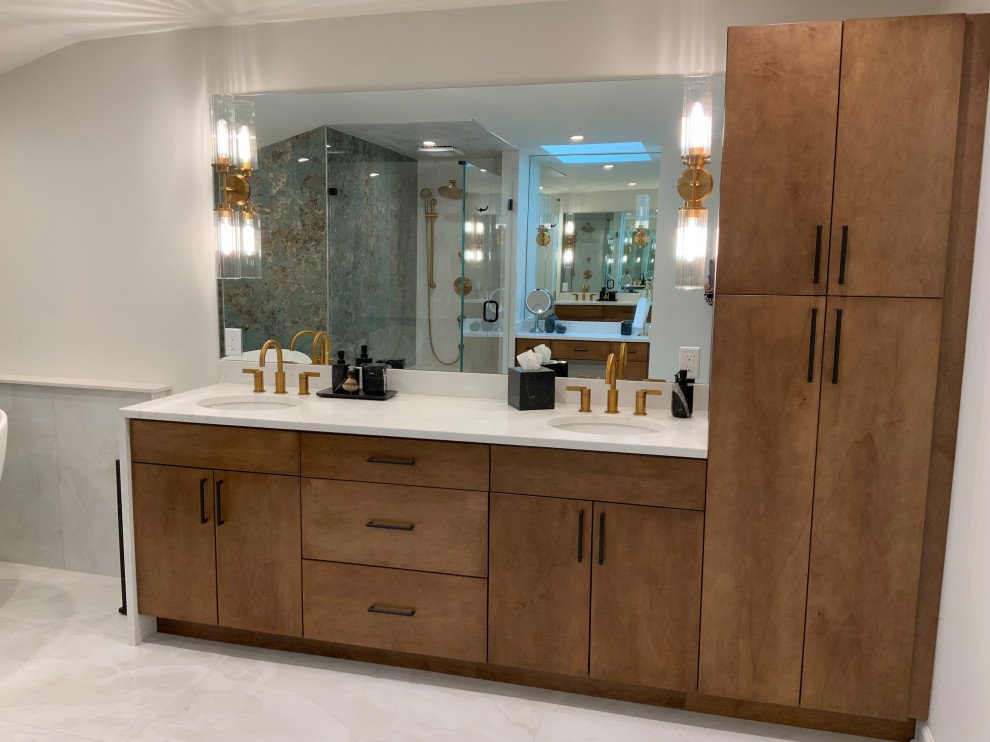 Primary Bathroom on Bayberry